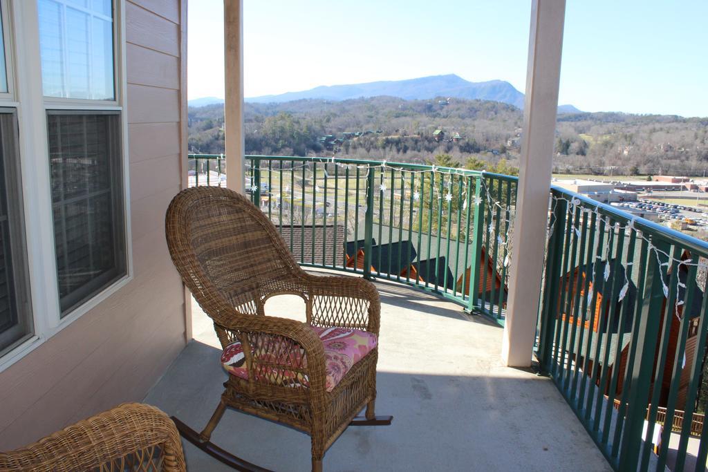 What A View Pigeon Forge Exterior photo